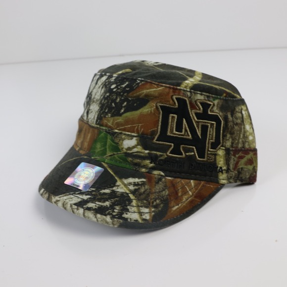 Captivating Headwear Accessories - North Dakota Fighting Hawks Mossy Oak Camo Cap Adjustable NWT Womens